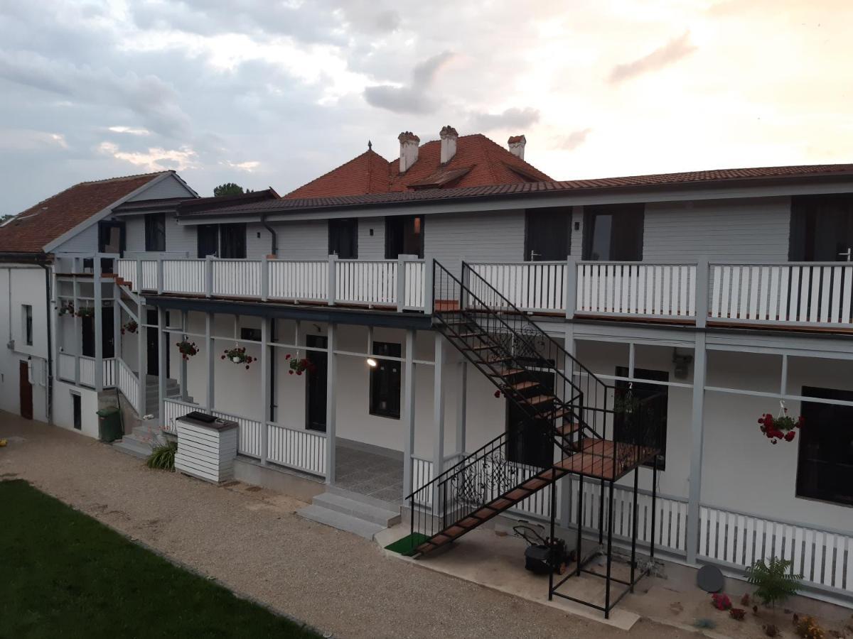 Apartmán Casa J. Gusbeth Brašov Exteriér fotografie